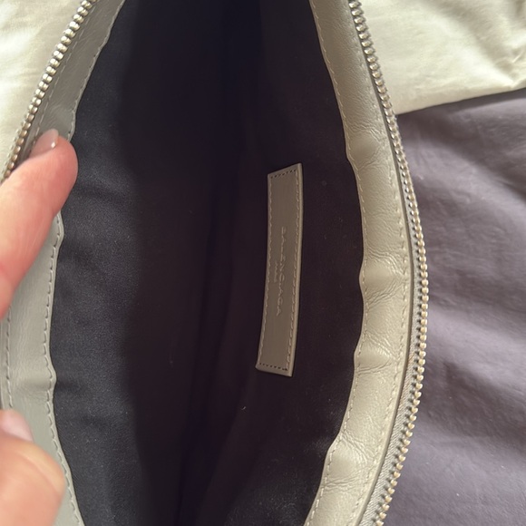 Vintage Balenciaga beige/gray suede clutch 12.5” x 9” (early 2000s) - Picture 3 of 5